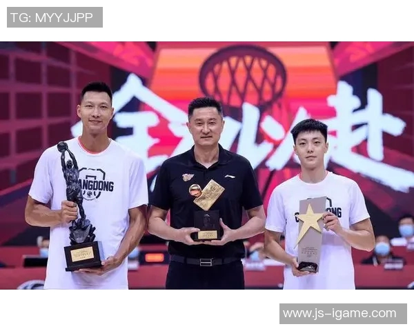 开季惨败35分创纪录昔日八冠王如今苦等易建联 开季惨败35分创纪录昔日八冠王如今苦等易建联